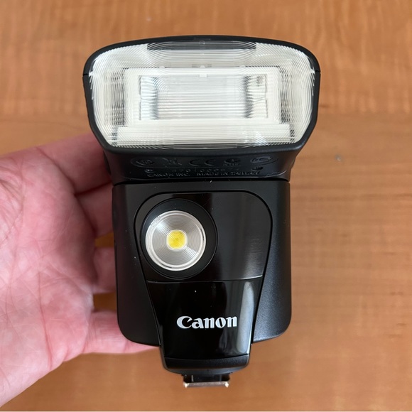 Canon Speedlite 320EX - Picture 7 of 7